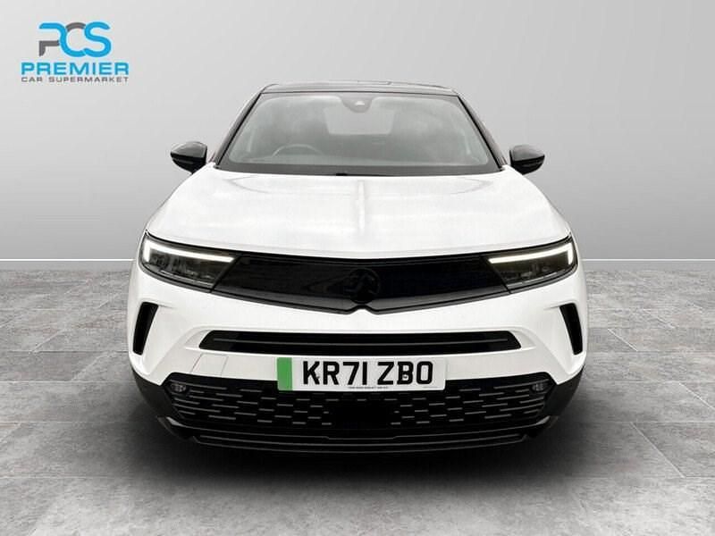 Used Vauxhall Mokka SRi 11 kW (15 HP) 2022 White SUV