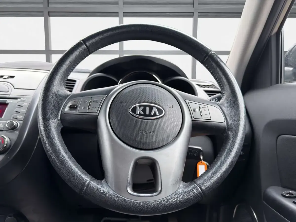 Usado Kia Soul 126 CV (92 kW) 2010 Plateado SUV