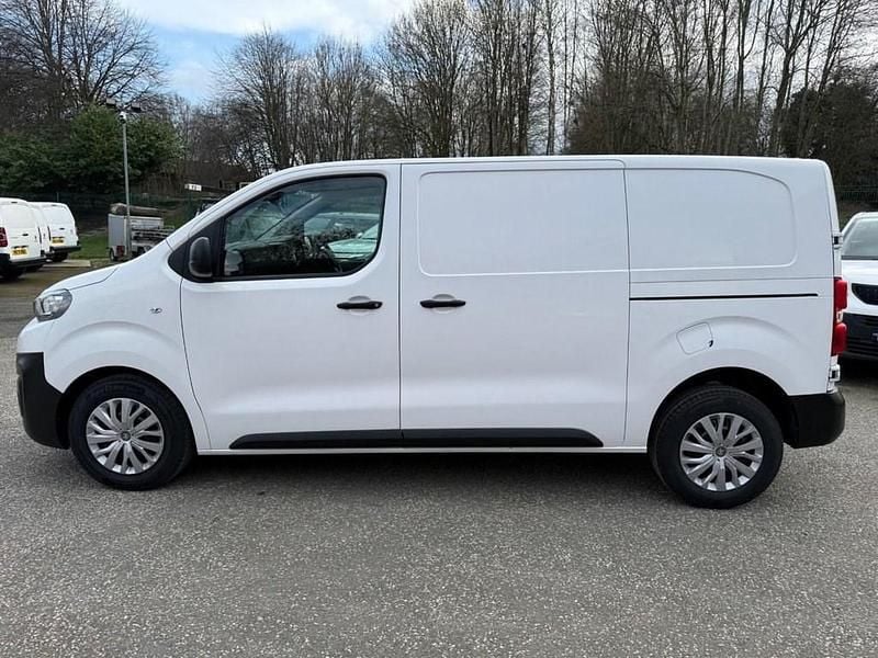 Used Peugeot Expert 2021 White Van