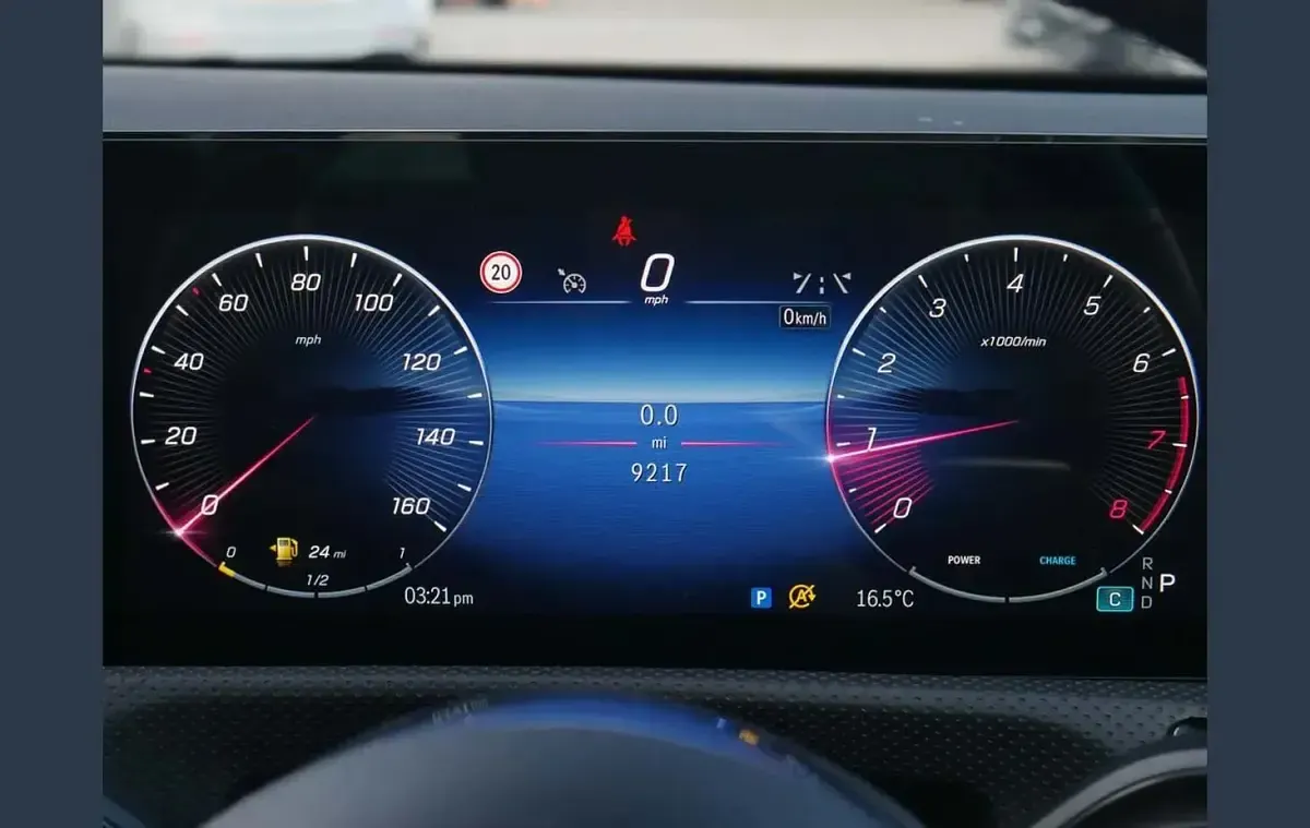 Begagnad Mercedes A200 Executive 161 HK (118 kW) 2023 Grå Halvkombi