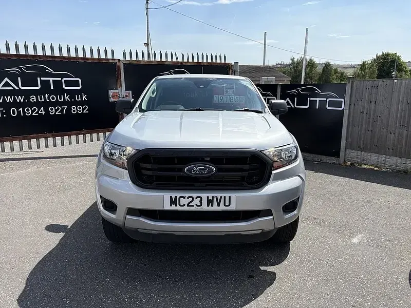 Used Ford Ranger XL 170 HP (125 kW) 2023 Moondust silver (metallic paint) Pickup