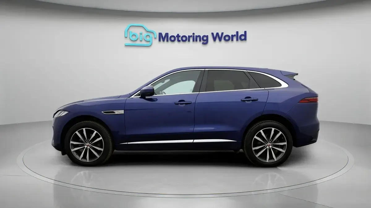 Used Jaguar F-Pace R-Dynamic 204 HP (150 kW) 2021 Blue SUV