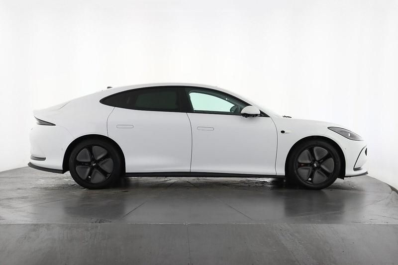 New MG IM5 216 kW (295 HP) 2025 White Hatchback