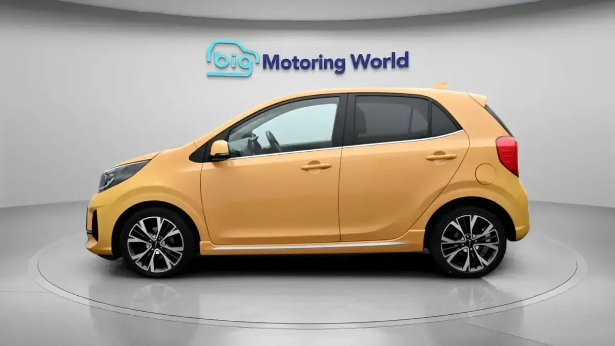 Used Kia Picanto GT-Line 66 HP (48 kW) 2022 Yellow Hatchback