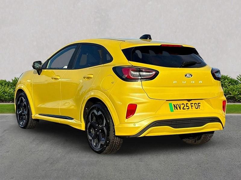 Used Ford Puma Premium 167 HP (122 kW) 2025 Yellow SUV