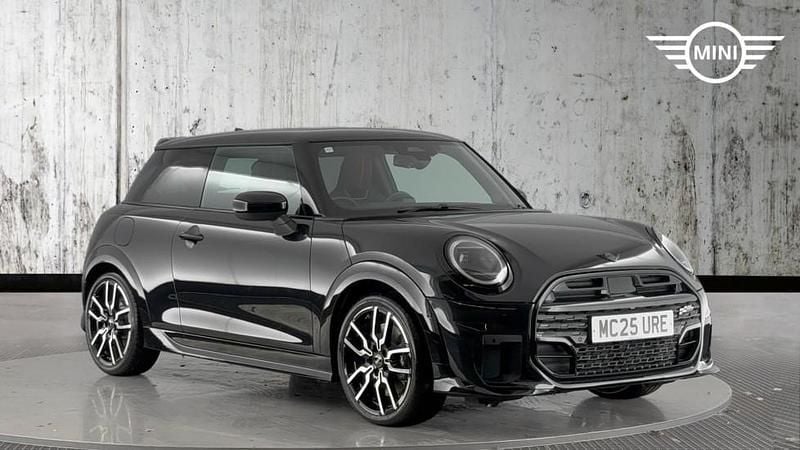 Black Used 2025 Mini Cooper S Hatch Hatchback | £30,499 (Expensive) - Image 1/4