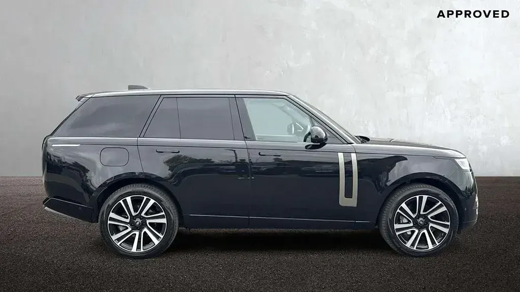 Used Land Rover Range Rover HSE 296 HP (217 kW) 2024 Black SUV