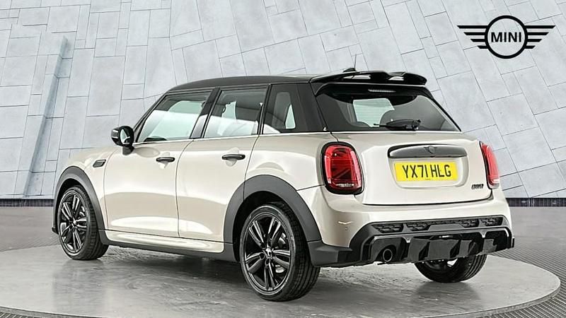 Usado Mini Cooper Hatch 134 HP (98 kW) 2021 Cinzento Citadino