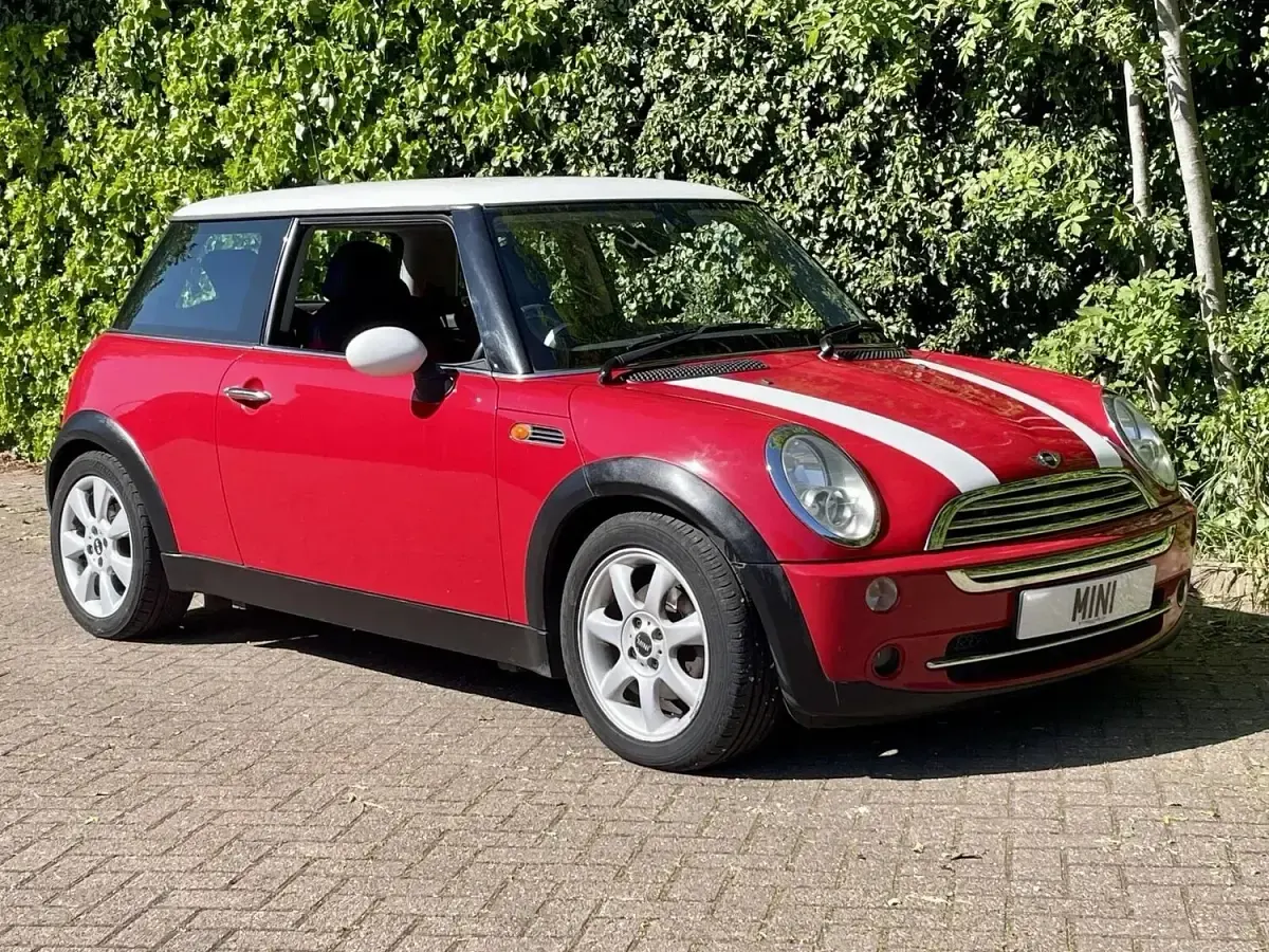 Used Mini Cooper Hatch 2005 Chili red Hatchback