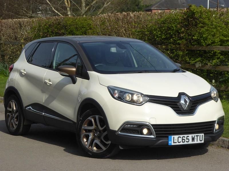 Usado Renault Captur Iconic 110 HP (80 kW) 2016 Castanho SUV
