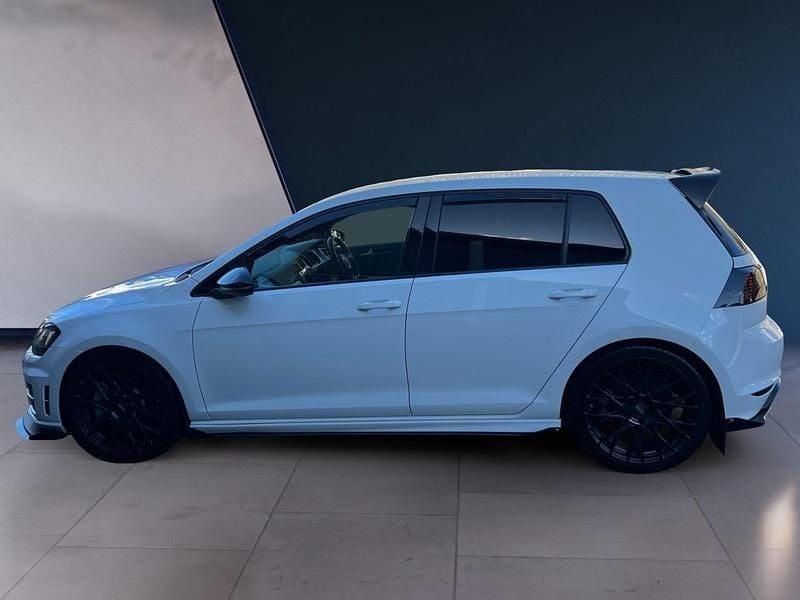 White Used 2016 VW Golf VII R Hatchback | £14,995 (Fair price) - Image 1/4