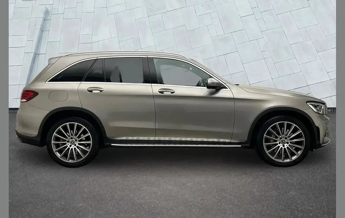 Used Mercedes GLC220 AMG Line Premium 191 HP (140 kW) 2022 Silver SUV