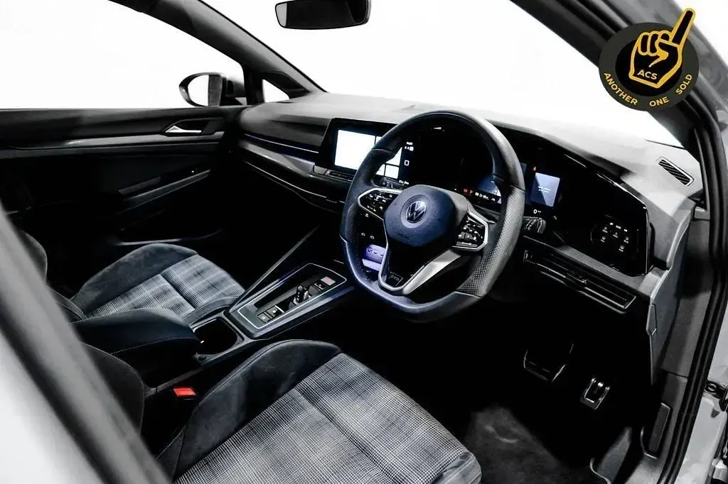 Używany VW Golf VIII GTD 200 KM (147 kW) 2022 Szary Hatchback
