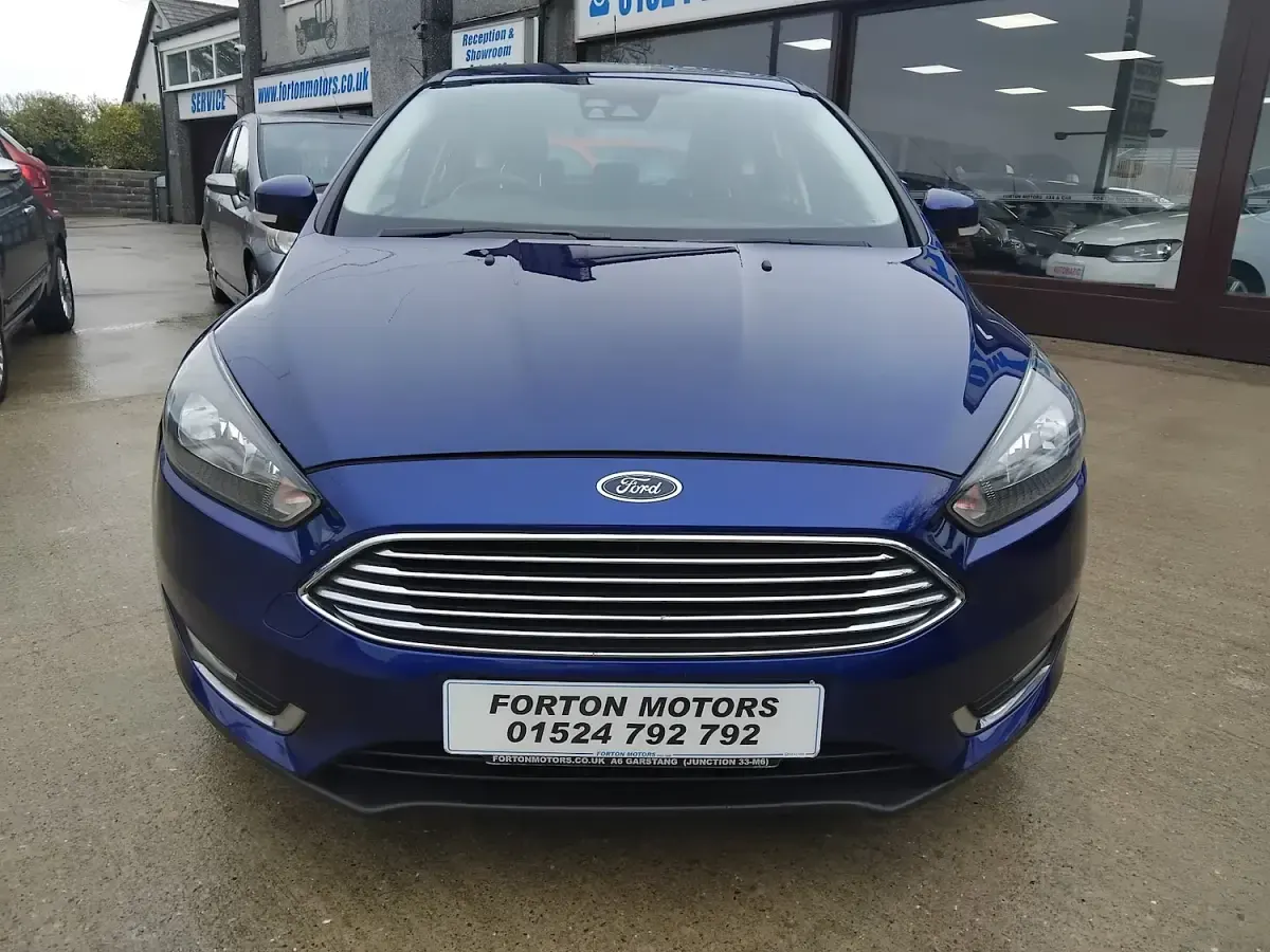 Used Ford Focus Titanium 2016 Blue Hatchback
