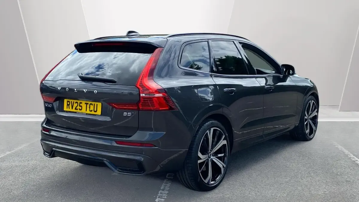 Used Volvo XC60 Ultra 250 HP (183 kW) 2024 Grey SUV