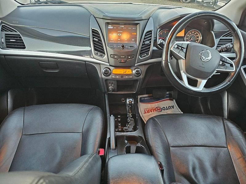 Used Ssangyong (KGM) Korando 178 HP (130 kW) 2018 White Estate