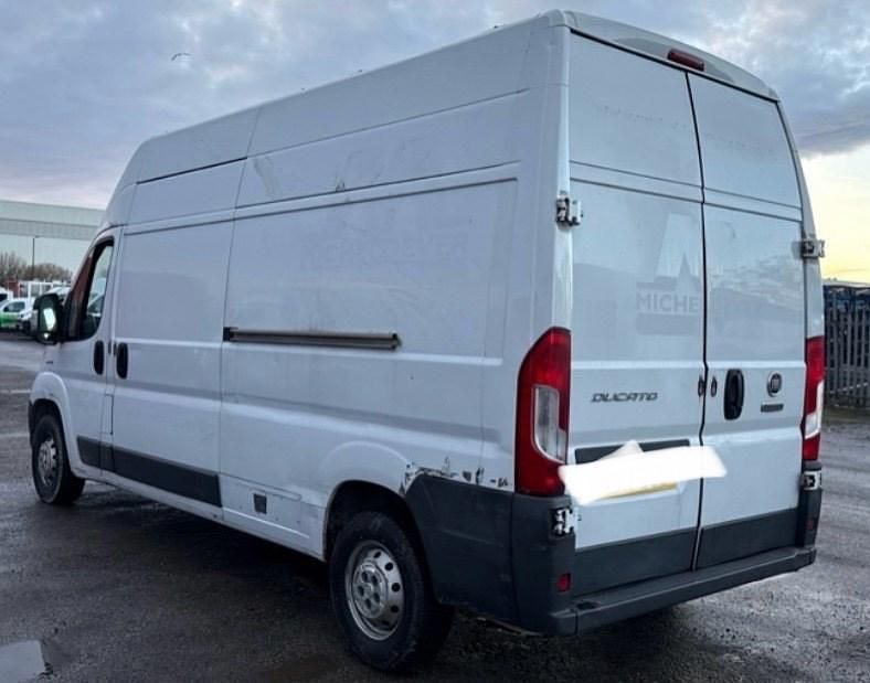 Used Fiat Ducato 130 HP (95 kW) 2017 White Van