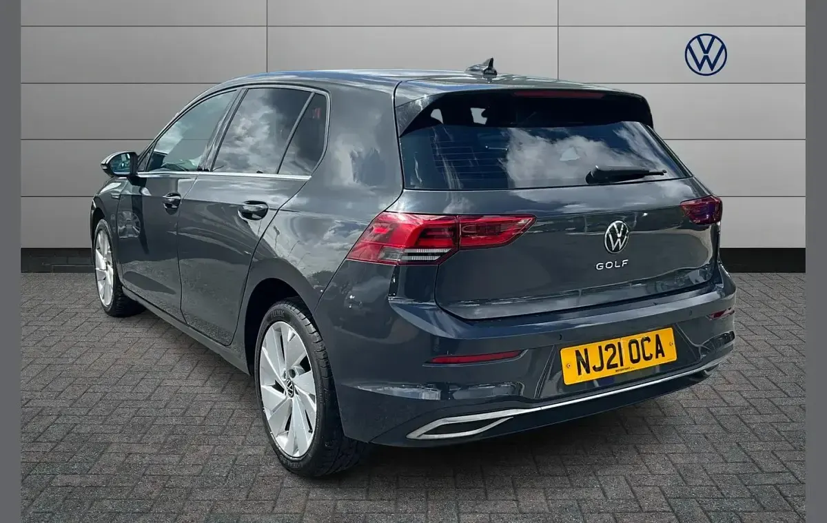 Used VW Golf VIII Style 130 HP (95 kW) 2021 Grey Hatchback