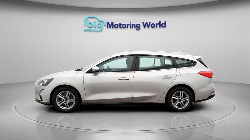 Used Ford Focus Zetec 120 HP (88 kW) 2021 Silver Estate