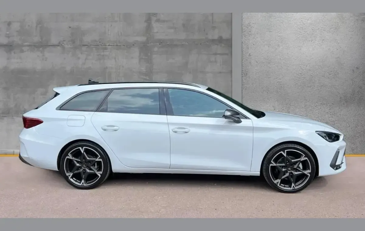 New Cupra Leon 147 HP (108 kW) 2026 White Estate