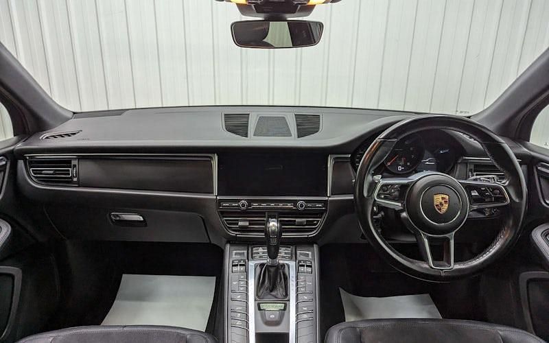 Used Porsche Macan 245 HP (180 kW) 2020 SUV