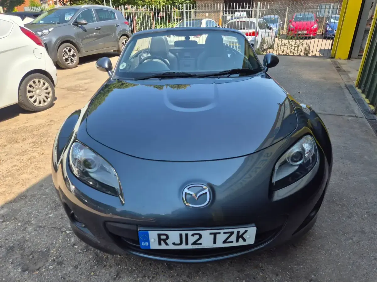 Used Mazda MX5 Inclusive 157 HP (115 kW) 2012 Grey Cabriolet