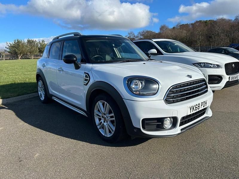 Used Mini Cooper D Exclusive 150 HP (110 kW) 2019 White Hatchback