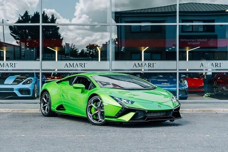 Used 2023 Lamborghini Huracán Coupe | £199,995 - Image 1/1