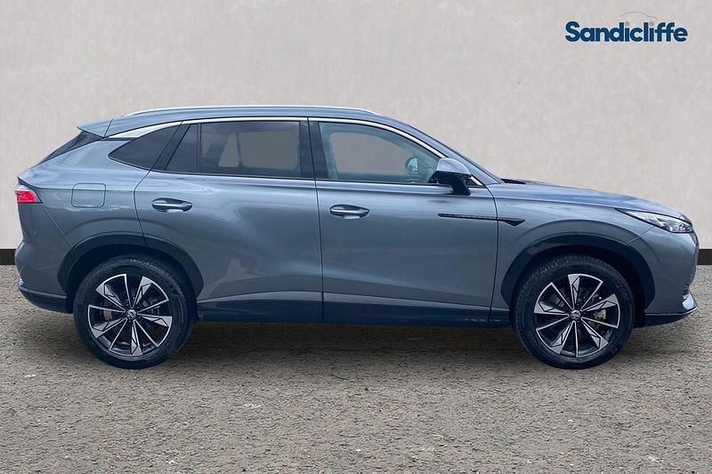 Używany MG HS Trophy 224 KM (164 kW) 2024 Szary SUV