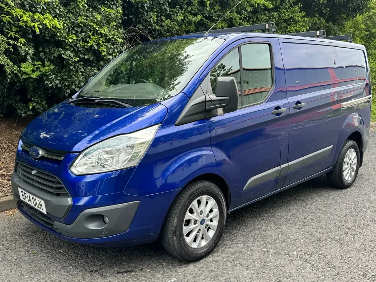 Usado Ford Transit Custom Trend 125 CV (91 kW) 2014 Azul Van
