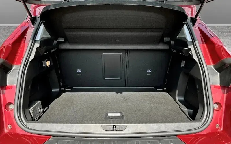 Used Vauxhall Grandland X Elite 131 HP (96 kW) 2020 Red SUV