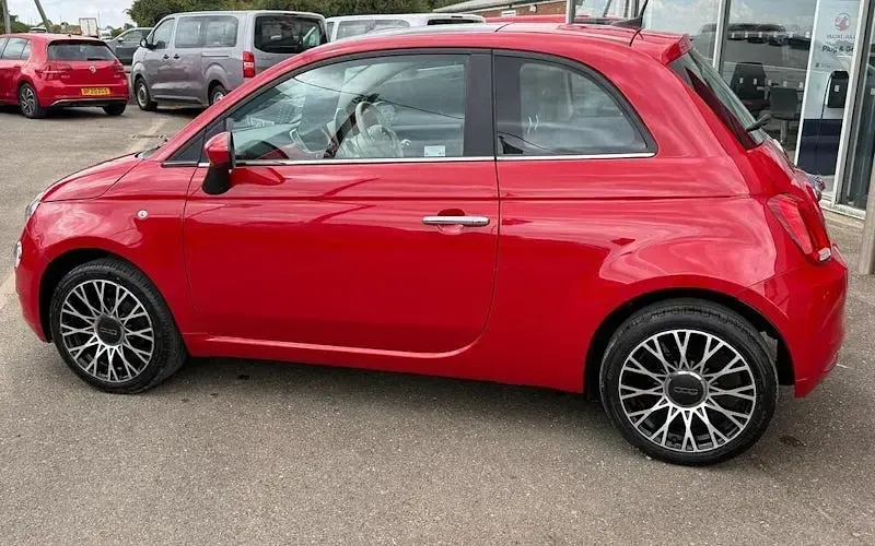 Used Fiat 500 69 HP (50 kW) 2024 Red Hatchback