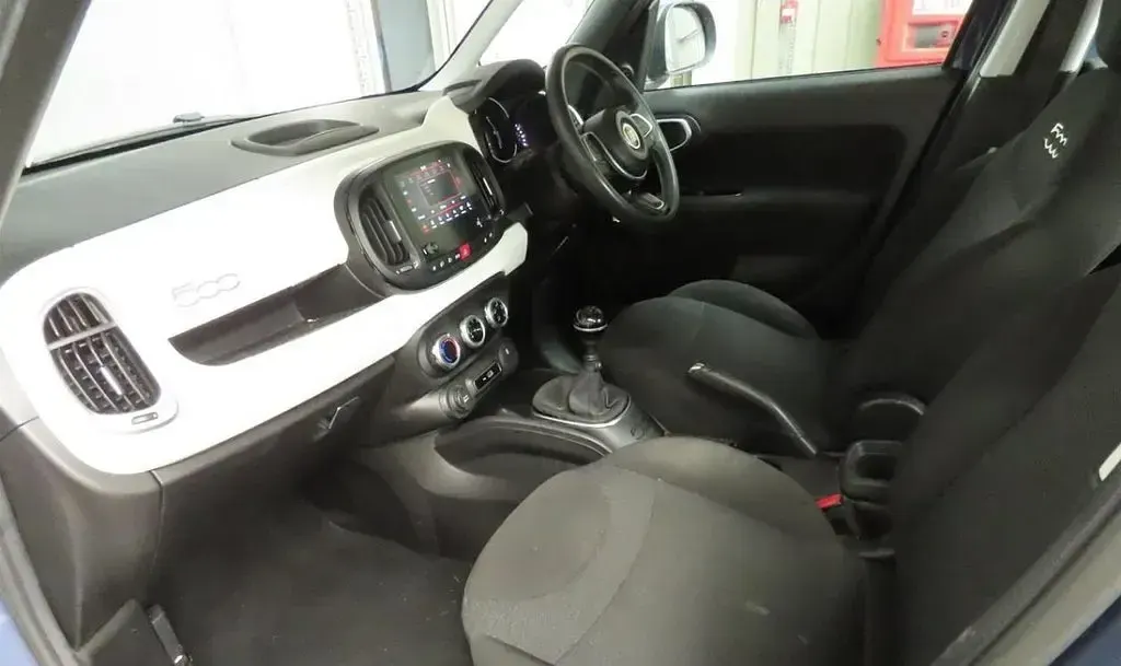 Used Fiat 500L Cross 95 HP (69 kW) 2020 Blue MPV