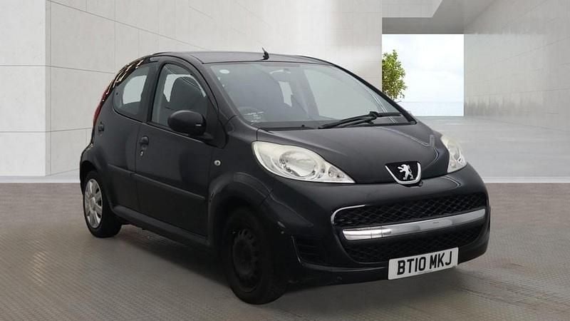 Used Peugeot 107 68 HP (50 kW) 2010 Black Hatchback