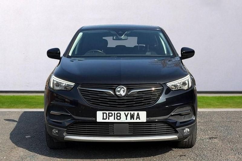 Used Vauxhall Grandland X Sport 130 HP (95 kW) 2018 Black SUV