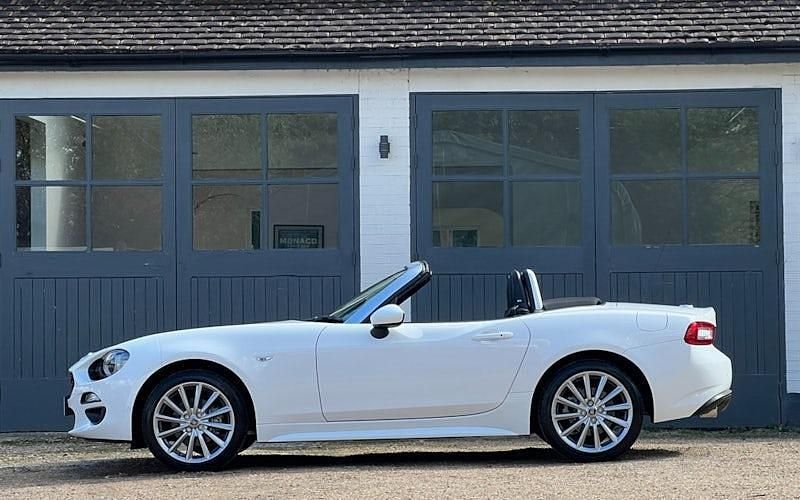 Used Fiat 124 Spider Lusso Plus 140 HP (102 kW) 2017 Cabriolet