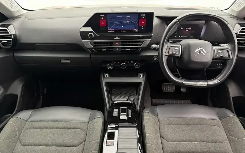Used Citroën C4 PureTech 131 HP (96 kW) 2021 Brown Hatchback