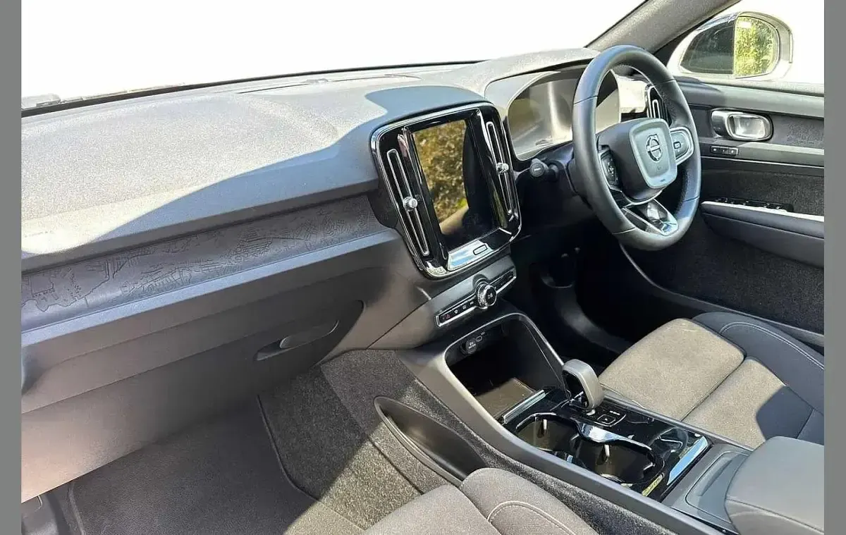 Used Volvo C40 Plus 175 kW (238 HP) 2024 White SUV
