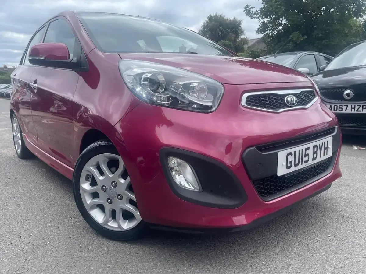 Used Kia Picanto 84 HP (61 kW) 2015 Pink Hatchback