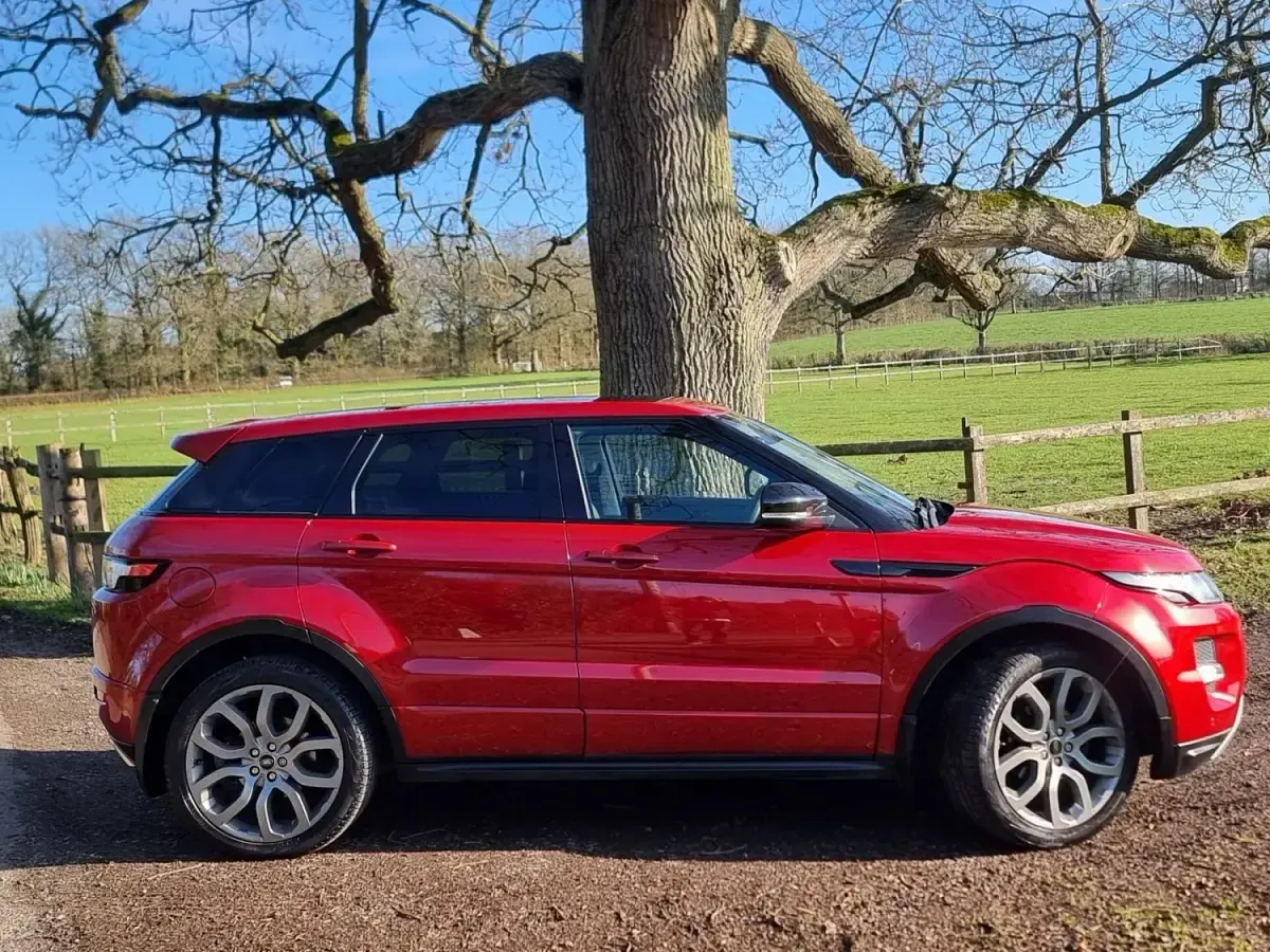 Begagnad Land Rover Range Rover evoque Dynamic 190 HK (139 kW) 2013 Röd SUV