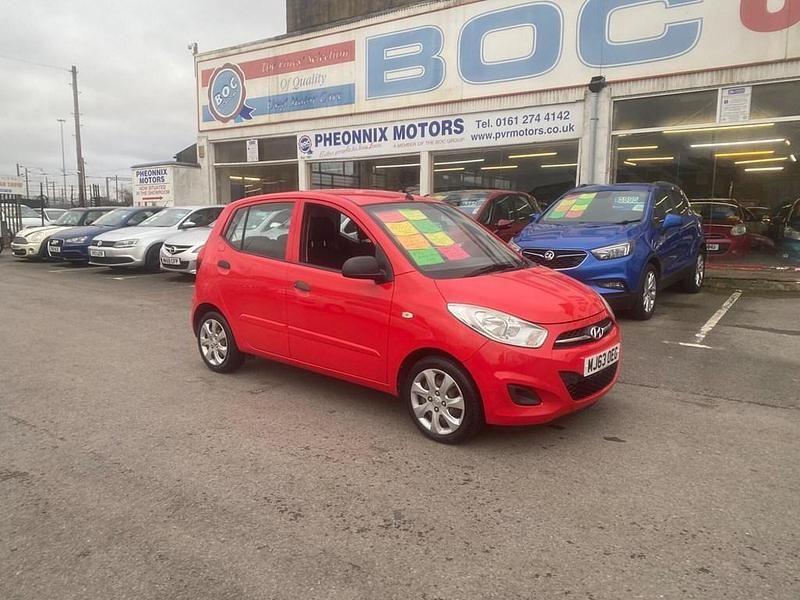 Used Hyundai i10 Classic 85 HP (62 kW) 2013 Red Hatchback