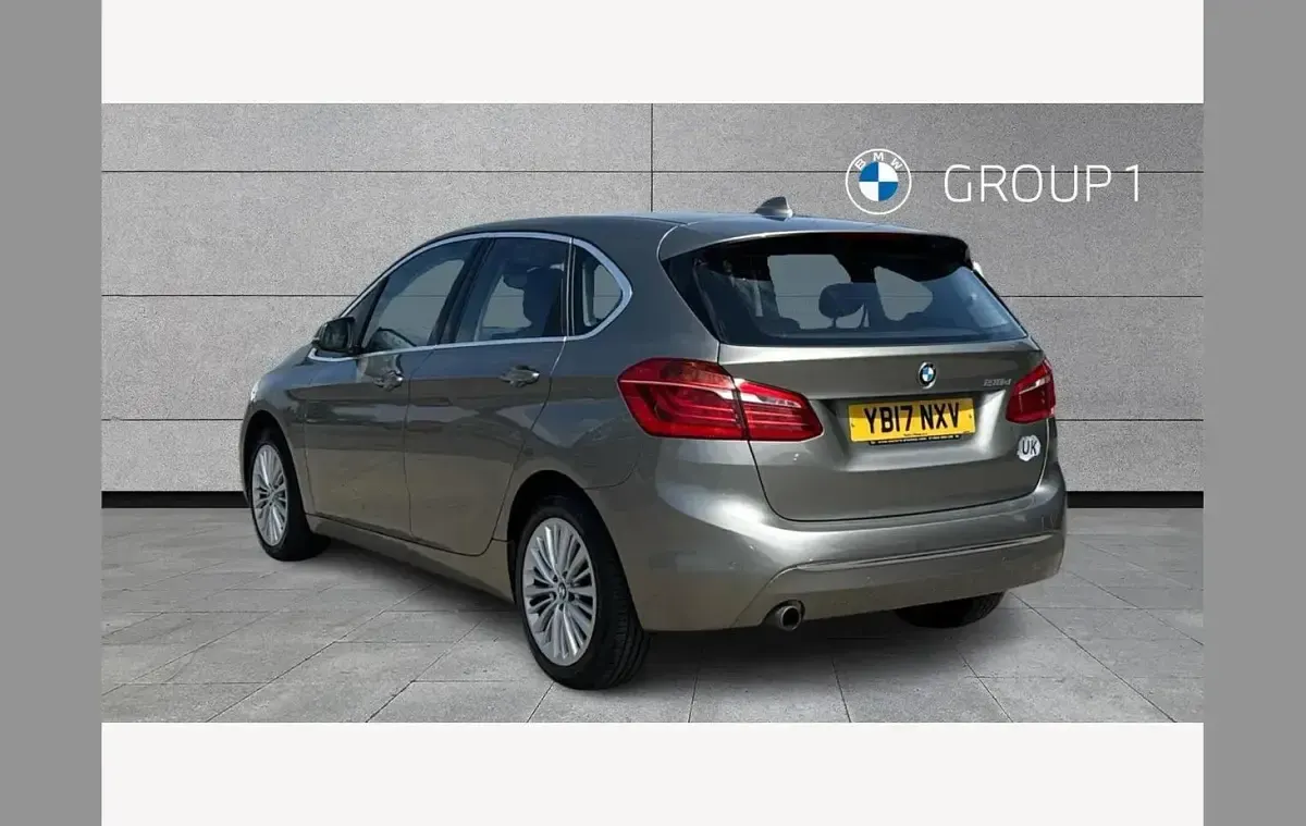 Used BMW 218 Luxury Line 147 HP (108 kW) 2017 Silver Hatchback