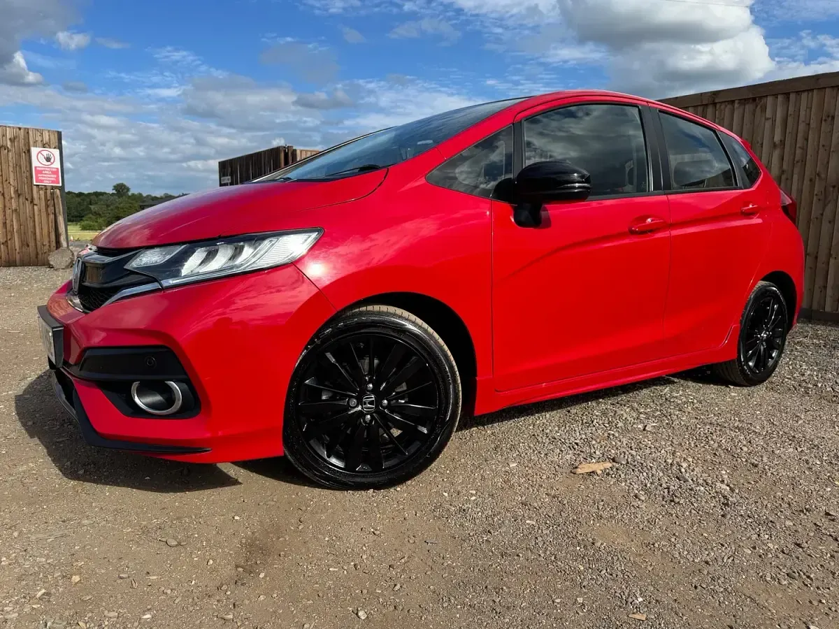 Used Honda Jazz Sport 130 HP (95 kW) 2018 Red Hatchback