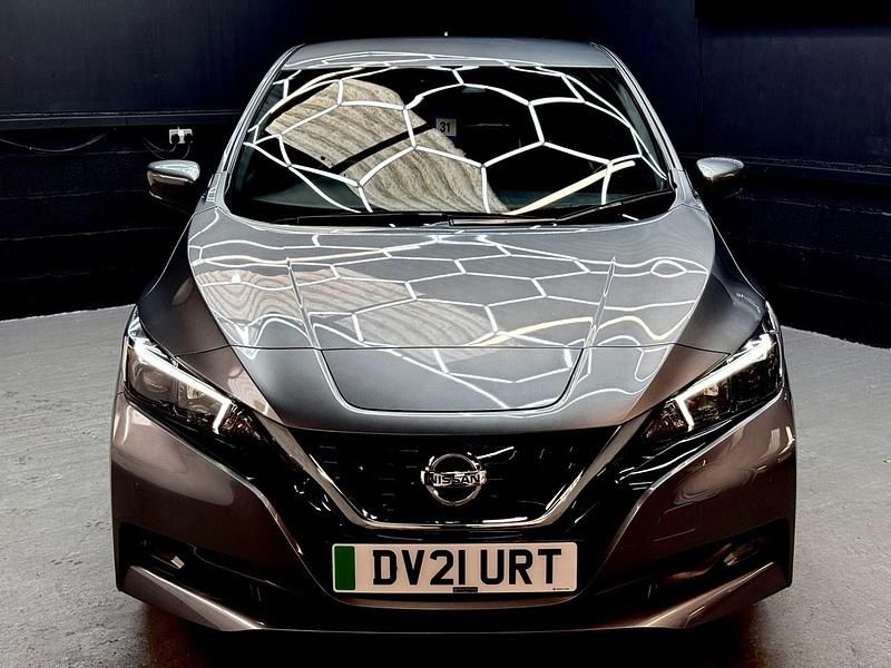 Used Nissan Leaf N-Connecta 110 kW (150 HP) 2021 Grey Hatchback