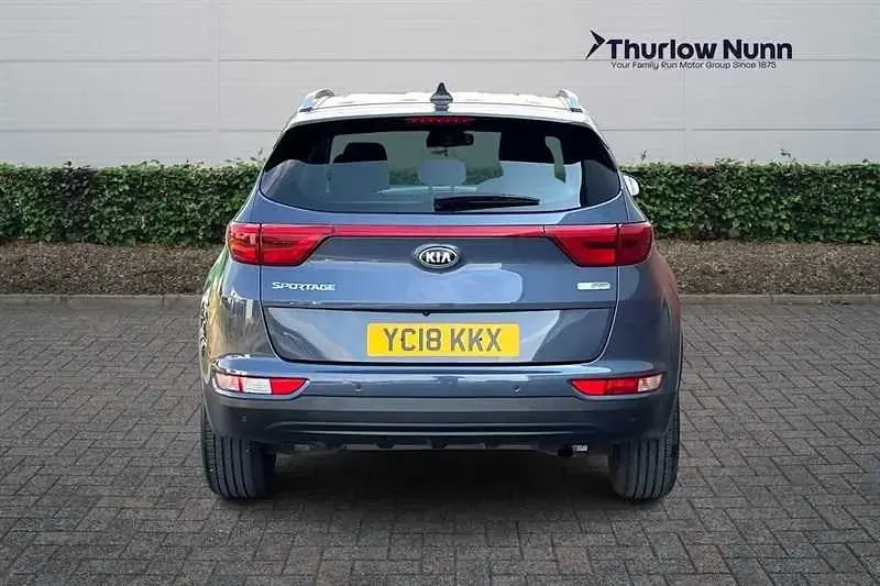 Usado Kia Sportage 130 HP (95 kW) 2018 Azul SUV