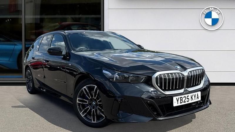 Black New 2025 BMW 520 M Sport Estate | £43,811 (Good price) - Image 1/4
