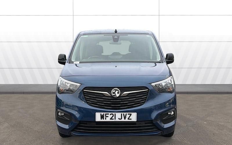 Used Vauxhall Combo 131 HP (96 kW) 2021 Estate