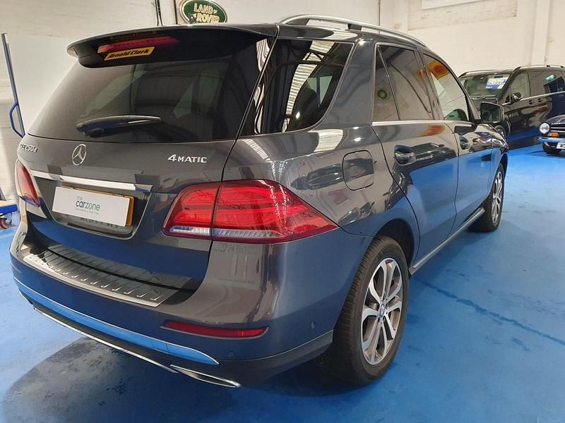 Used Mercedes GLE250 204 HP (150 kW) 2015 Grey Estate