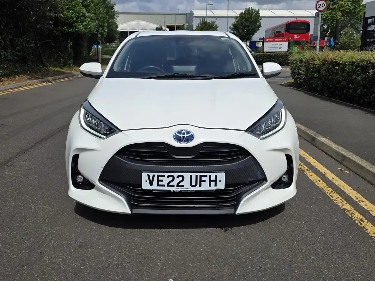 Used Toyota Yaris Design 2022 White Hatchback