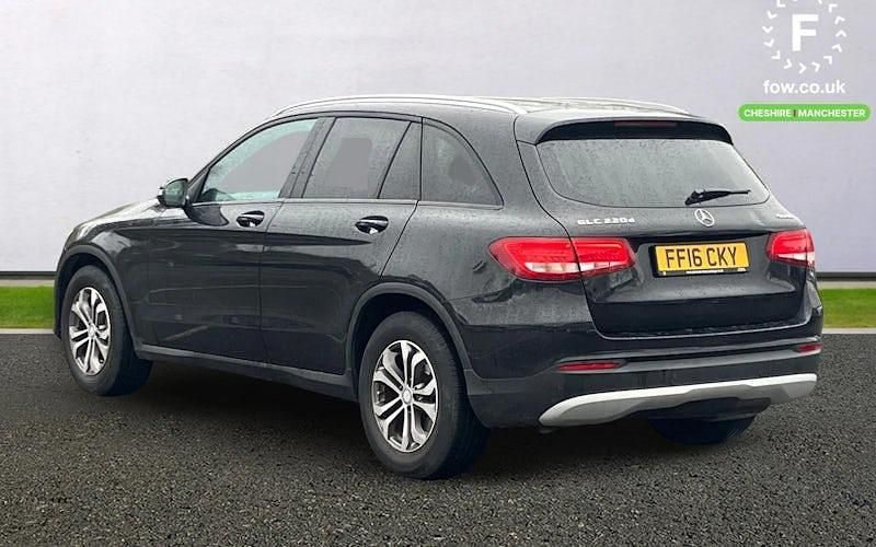 Used Mercedes GLC220 Executive 170 HP (125 kW) 2016 Black Estate